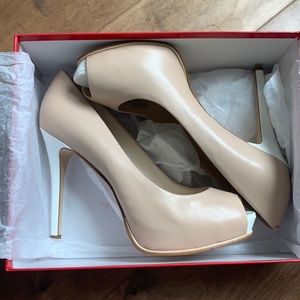 Guess High Heels